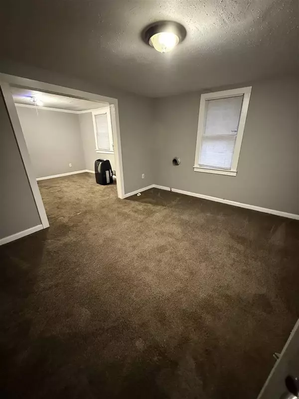 1624 S Sunrise Drive, Bowling Green, KY 42101