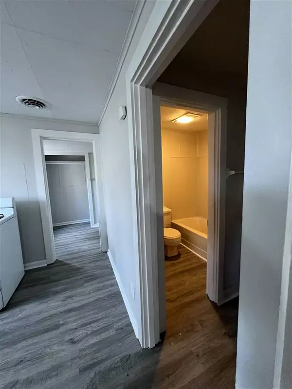 1624 S Sunrise Drive, Bowling Green, KY 42101