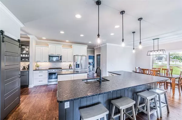 2423 Silver Oak Street, Bowling Green, KY 42104