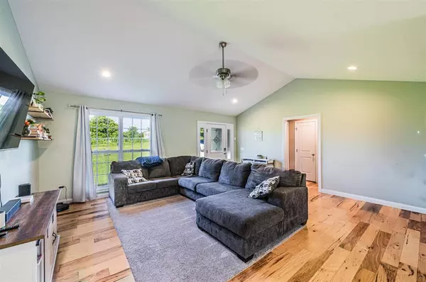 2401 Rocky Hill Road, Glasgow, KY 42141