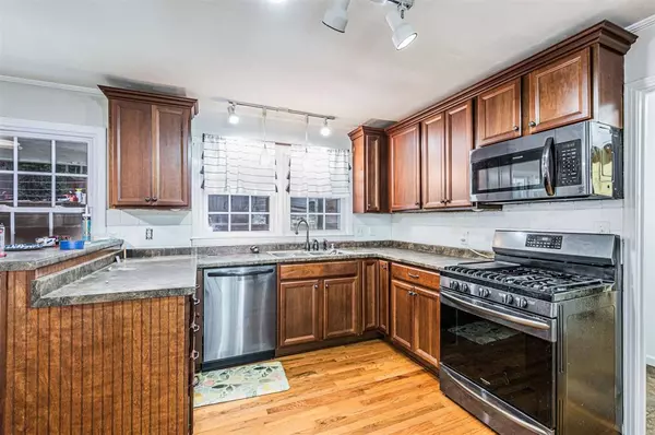 137 W Windsor Circle, Bowling Green, KY 42101