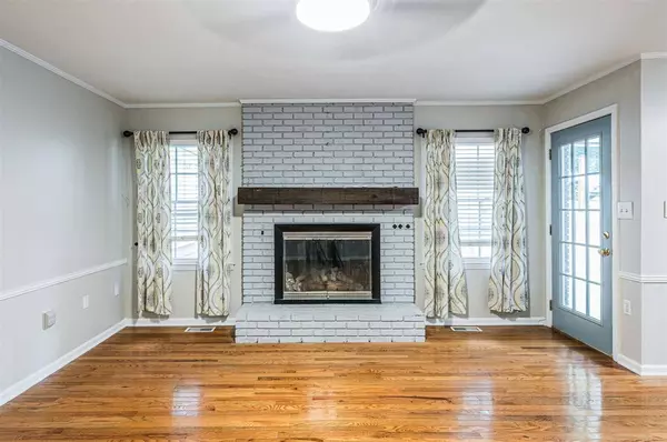 137 W Windsor Circle, Bowling Green, KY 42101