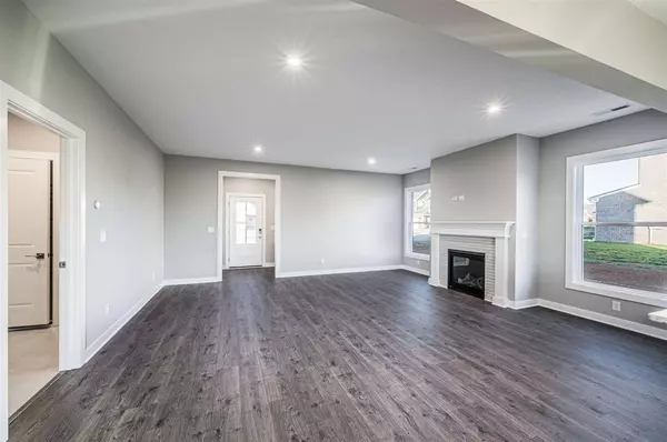 1266 Saddlebred Lane, Bowling Green, KY 42104