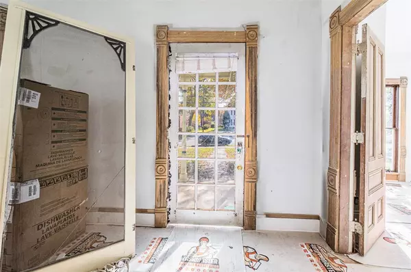 1327 State Street, Bowling Green, KY 42101