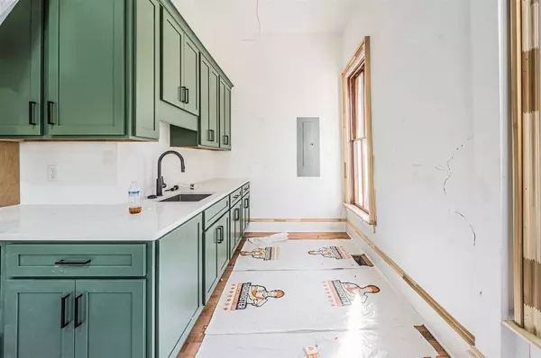 1327 State Street, Bowling Green, KY 42101