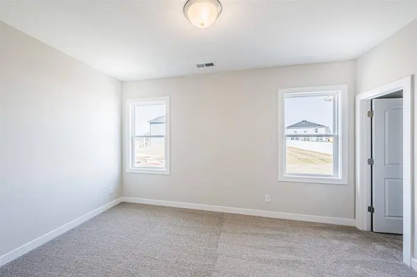 10142 Creamery Lane, Bowling Green, KY 42101