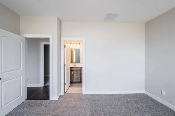 10142 Creamery Lane, Bowling Green, KY 42101