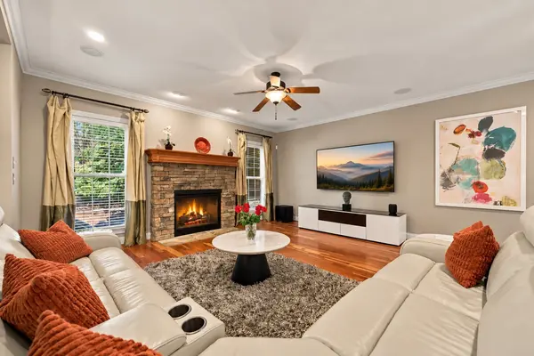 Home for the Holidays: Why Now May Be the Perfect Time to Buy