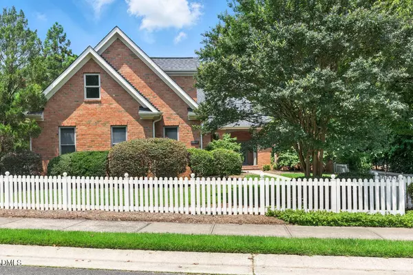 10002 Fountain, Chapel Hill, NC 27517