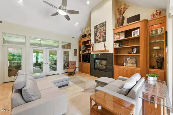 10002 Fountain, Chapel Hill, NC 27517