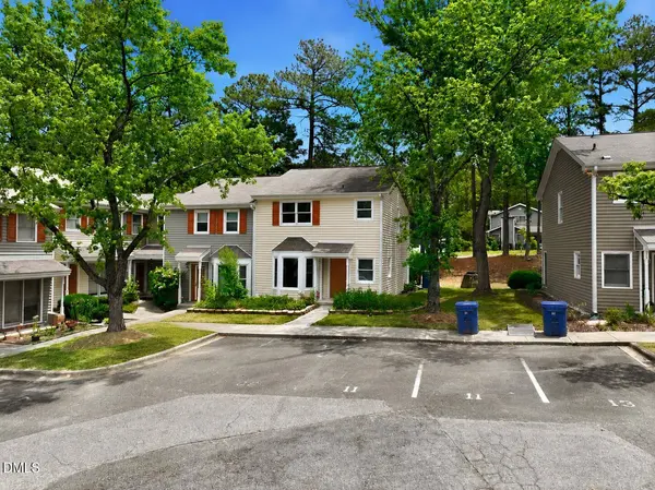 513 Darby Glen LN, Durham, NC 27713