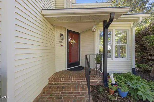 396 Lyndfield Cl W, Pittsboro, NC 27312