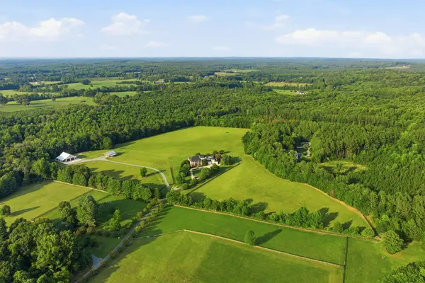 405 Deer Pond Way, Siler City, NC 27344-9305