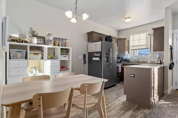 1792 E SKYLINE DR #G 5, Eagle Mountain, UT 84005