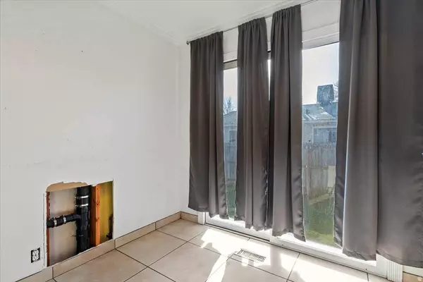 5025 W MOON FLOWER CIR S, Kearns, UT 84118