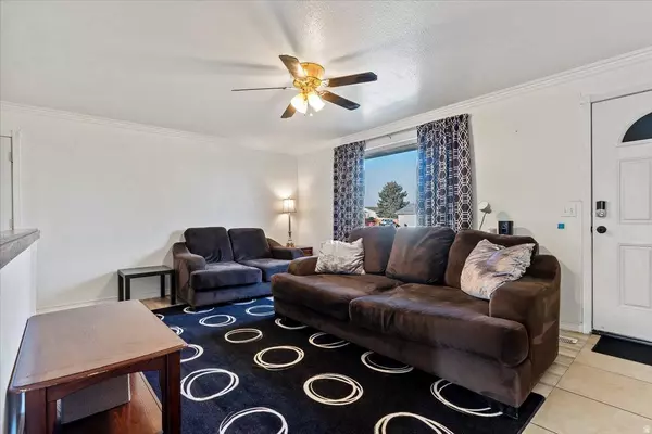 5025 W MOON FLOWER CIR S, Kearns, UT 84118