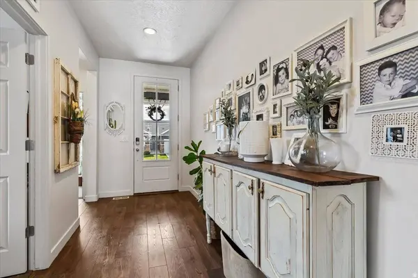 6498 W HAVEN MAPLE DR, West Jordan, UT 84081