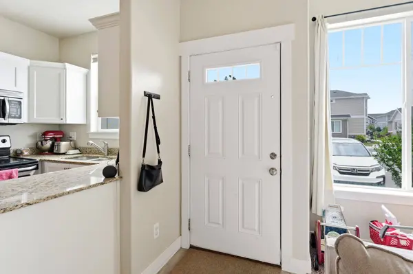 1792 E SKYLINE DR #G5, Eagle Mountain, UT 84005