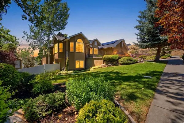 1684 E PHEASANT BROOK RD, Sandy, UT 84092