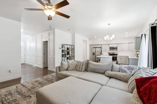 4854 E LAKE CORNER DR, Eagle Mountain, UT 84005