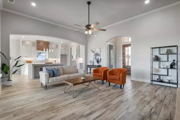 1585 Fm-1752, Savoy, TX 75479