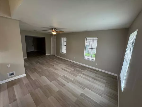 212 N 3rd Street, Celeste, TX 75423