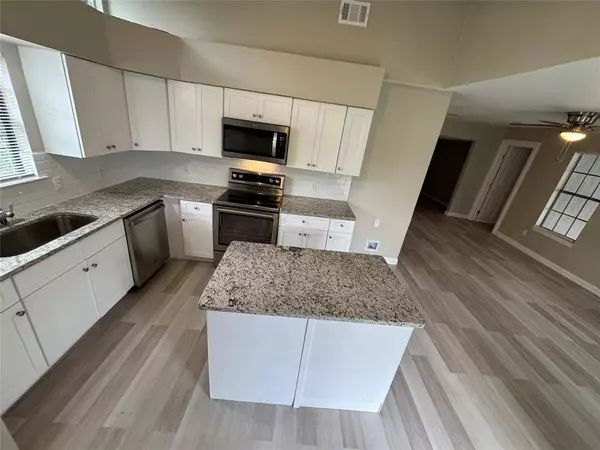 212 N 3rd Street, Celeste, TX 75423