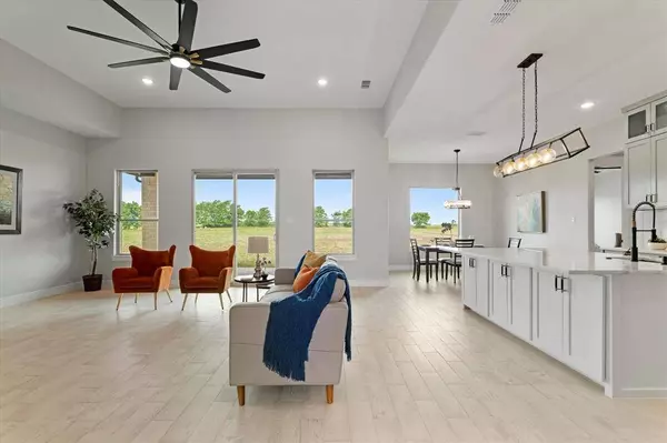 7581 County Road 1052, Celeste, TX 75423