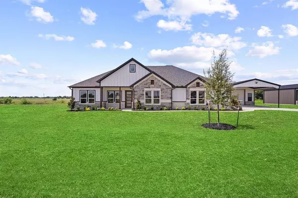 454 County Road 4833, Leonard, TX 75452