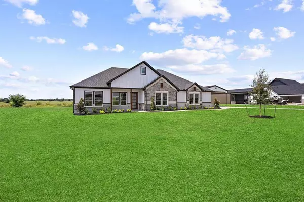 454 County Road 4833, Leonard, TX 75452