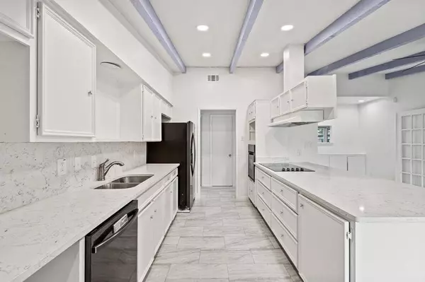 1905 Salem Street, Irving, TX 75061