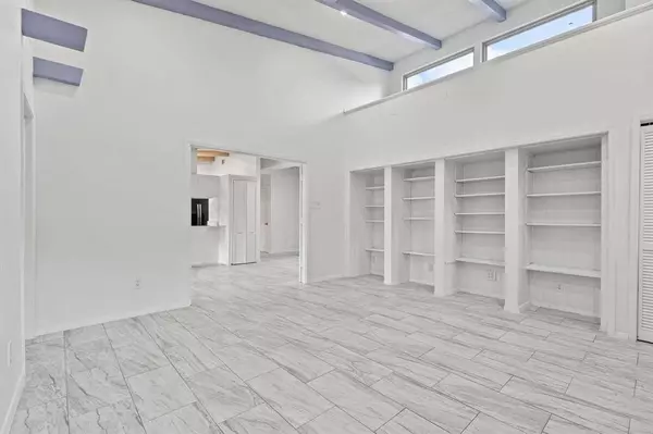 1905 Salem Street, Irving, TX 75061