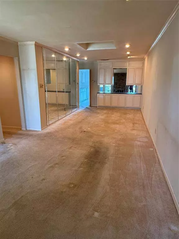 7510 Highmont Street #24, Dallas, TX 75230