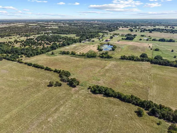 486 Private Road #4402, Commerce, TX 75428