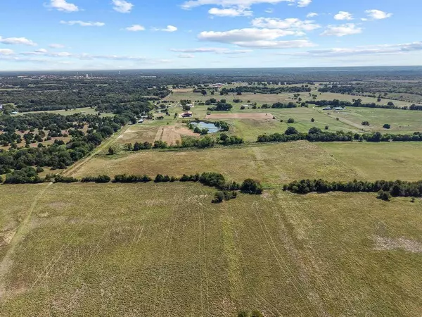 486 Private Road #4402, Commerce, TX 75428