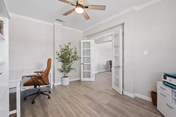 3905 Parkwood Drive, Corinth, TX 76208