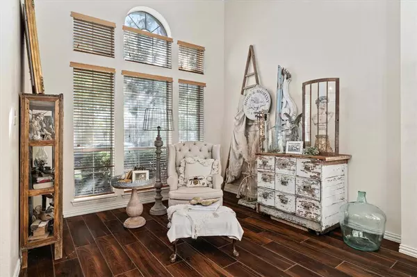 12329 Hawk Creek Drive, Frisco, TX 75033