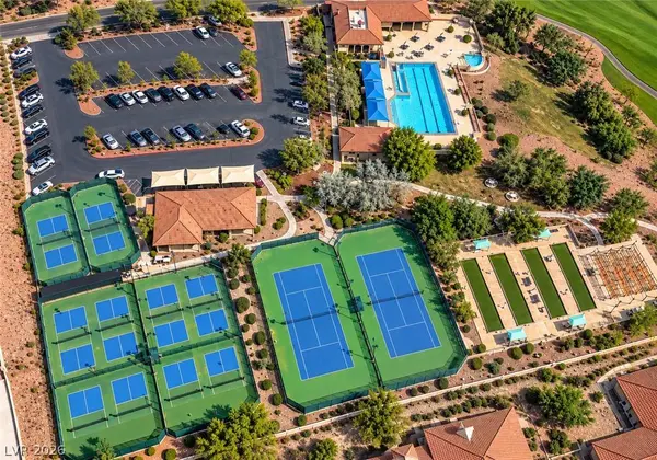 9024 Sundial DR, Las Vegas, NV 89134
