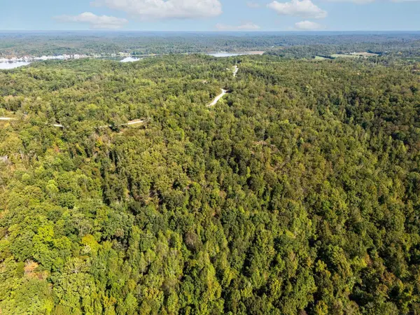 33 Vista Ridge Dr, Stewart, TN 37175