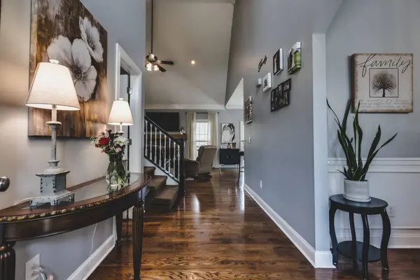 2766 Trasbin Ct, Thompsons Station, TN 37179