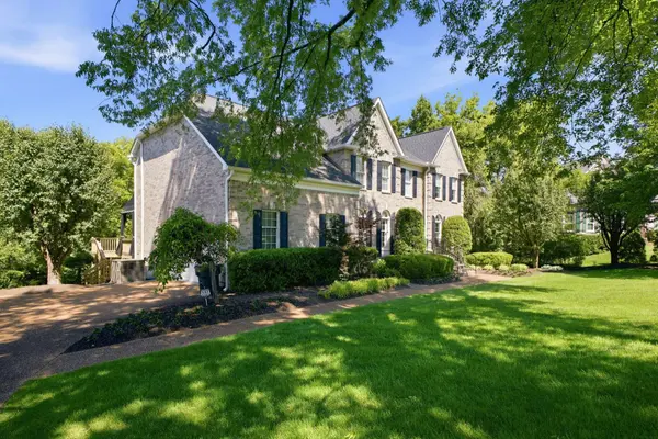 9023 Fallswood Ln, Brentwood, TN 37027