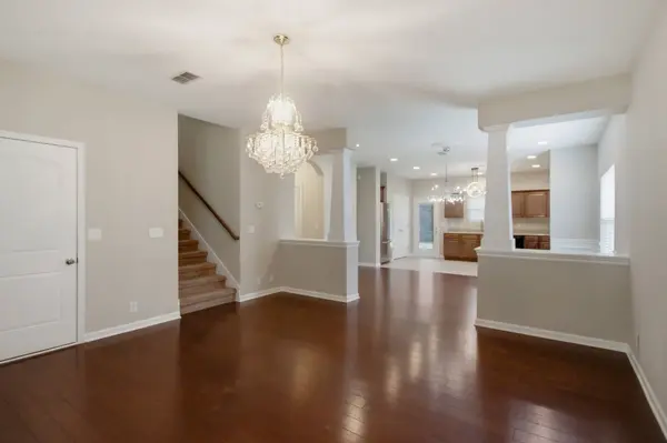 2204 Burnside Dr, Murfreesboro, TN 37128