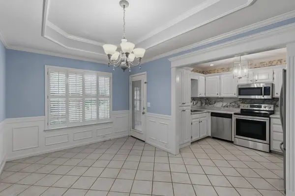 2747 Stonehedge Dr, Murfreesboro, TN 37128