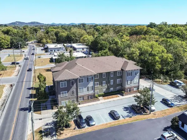 1319 W Main St #207, Franklin, TN 37064