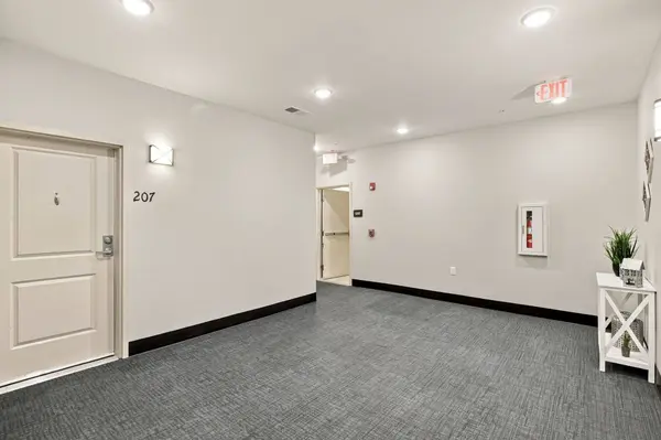 1319 W Main St #207, Franklin, TN 37064