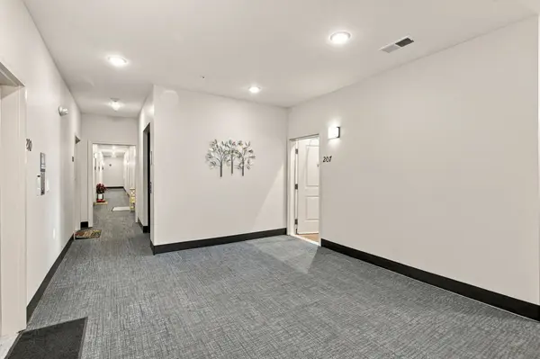 1319 W Main St #207, Franklin, TN 37064