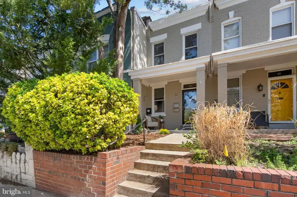 27 16TH ST NE, Washington, DC 20002