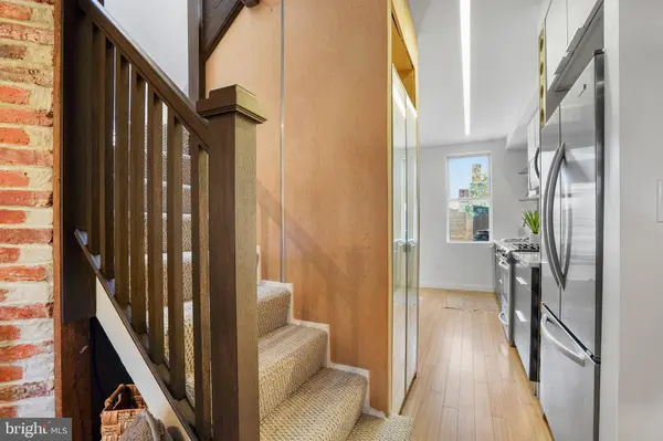 27 16TH ST NE, Washington, DC 20002