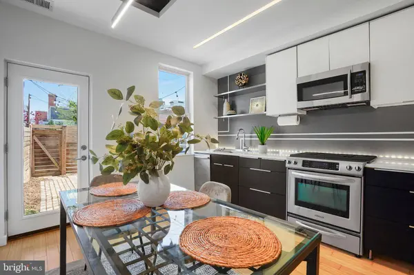 27 16TH ST NE, Washington, DC 20002