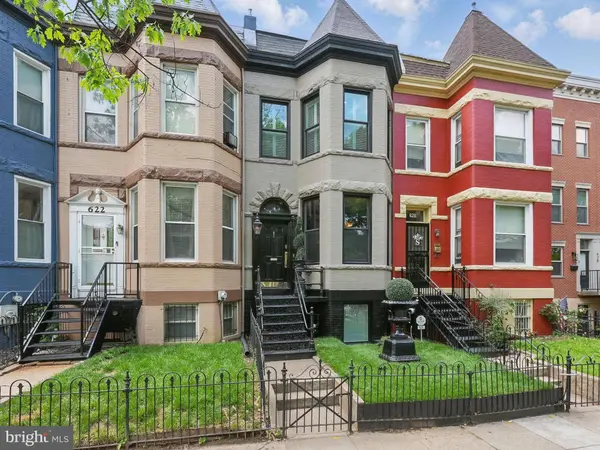 624 14TH ST NE, Washington, DC 20002